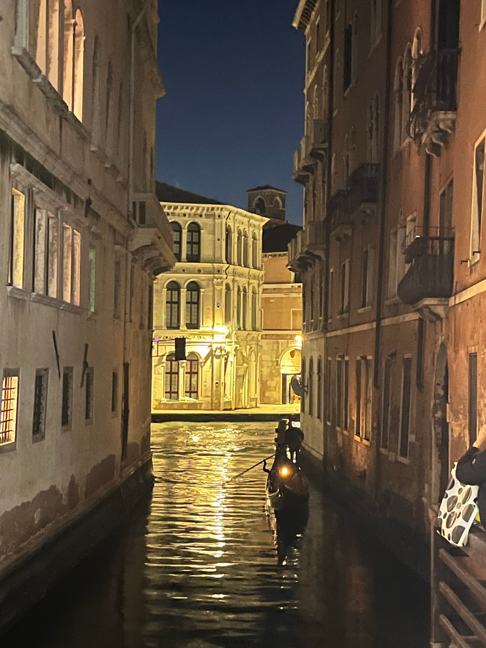 Venice at Night : Walking Through Italy’s Most Timeless City